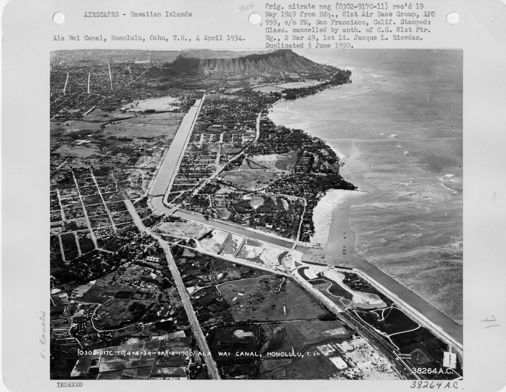 Ala Moana Beach Park and ʻĀina Moana (Magic Island) Images of Old Hawaiʻi