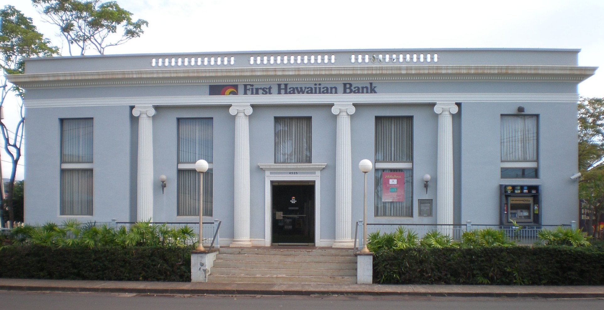 Bank Waimea Images of Old Hawaiʻi