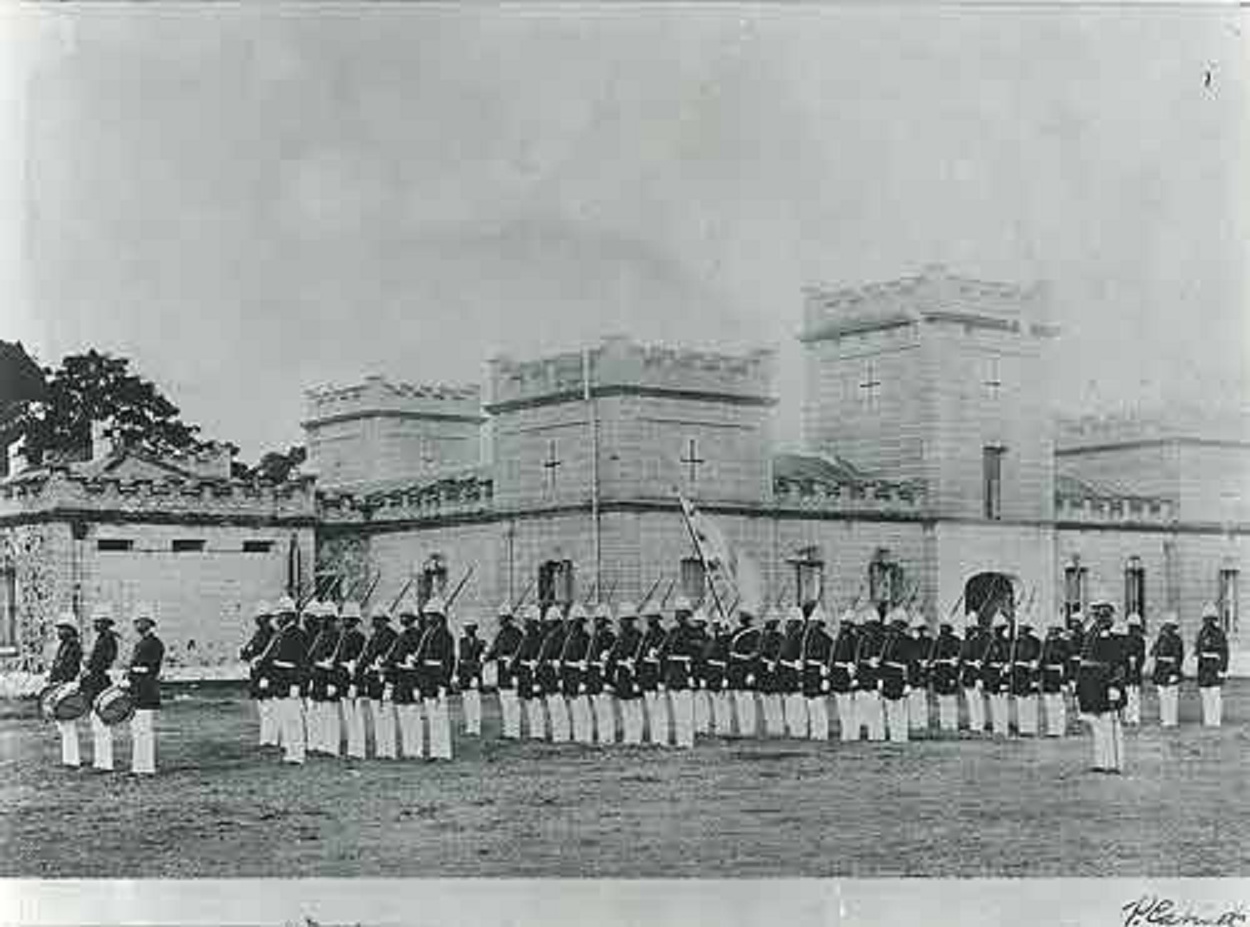 Military Strength Images of Old Hawaiʻi